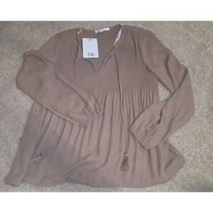 DR2 blouse NWT